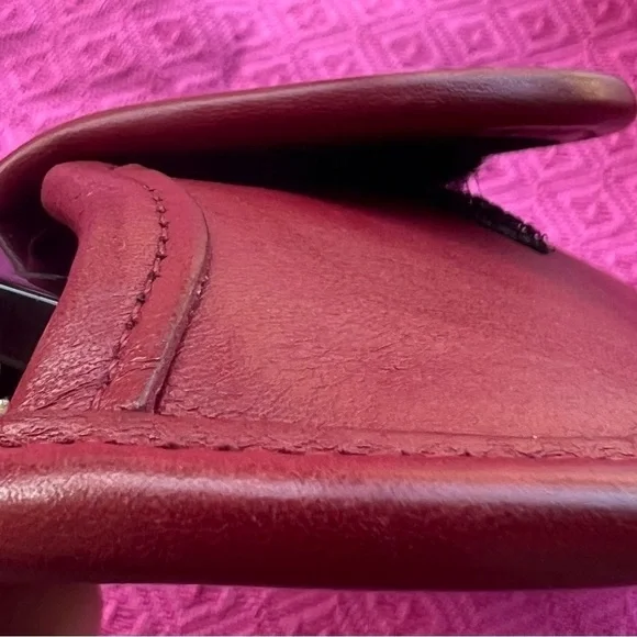 ๐
๐
RARE RED COACH Olympic Edition Eyeglass Shield Case vintage ๐
๐
- Picture 11 of 12